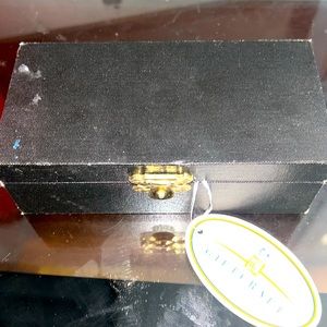 Little saxophone gift in velvet case